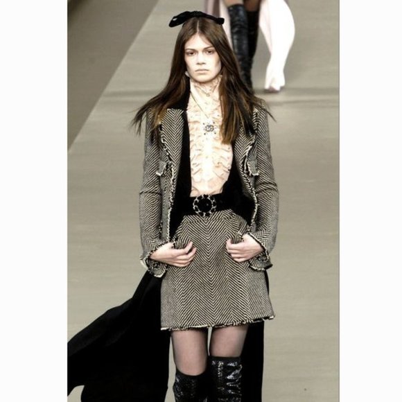 CHANEL 34 Runway Herringbone Wool Blazer ASO KATE MOSS - Picture 4 of 16